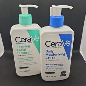 CeraVe Foaming Facial Cleanser - White and Green